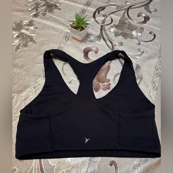 🖤🖤Old Navy active Women's Black Sports Bra size M 🖤🖤drawer(4) - Picture 3 of 5